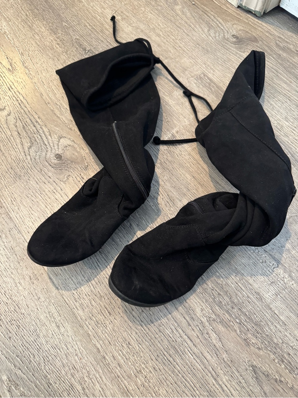 Black Knee-High Tie Back Women's Boots